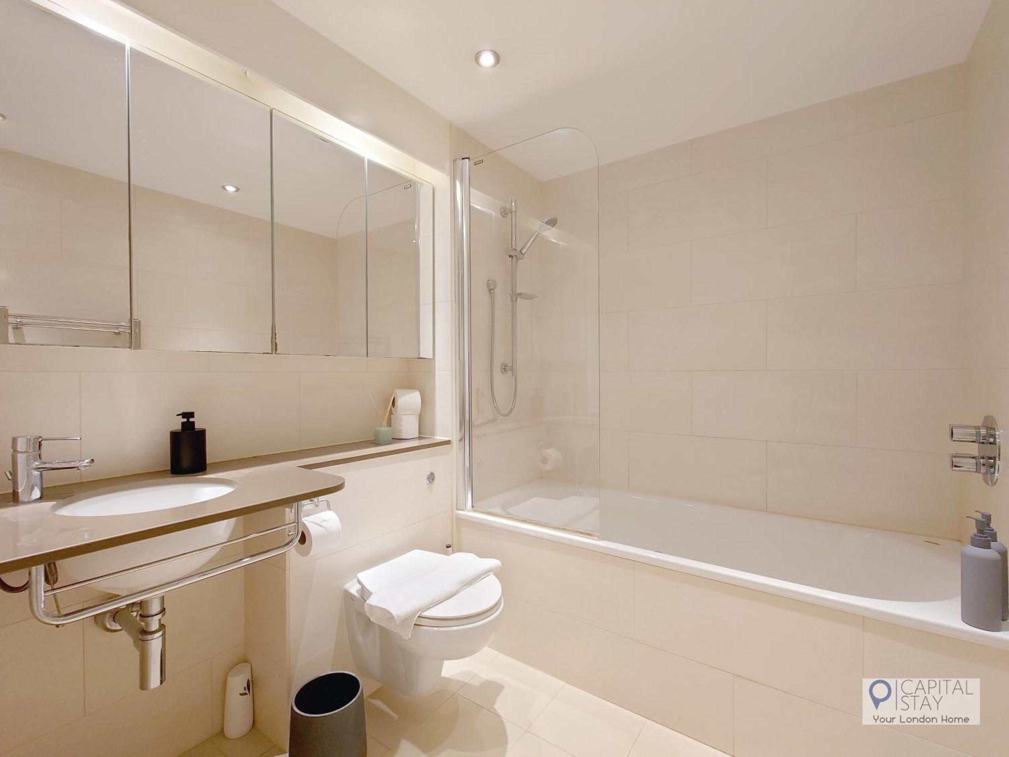 Deluxe Two Bed Apartment With River & City View Londres Exterior foto